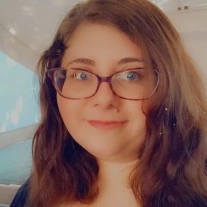 Meet your Posher, Haileigh